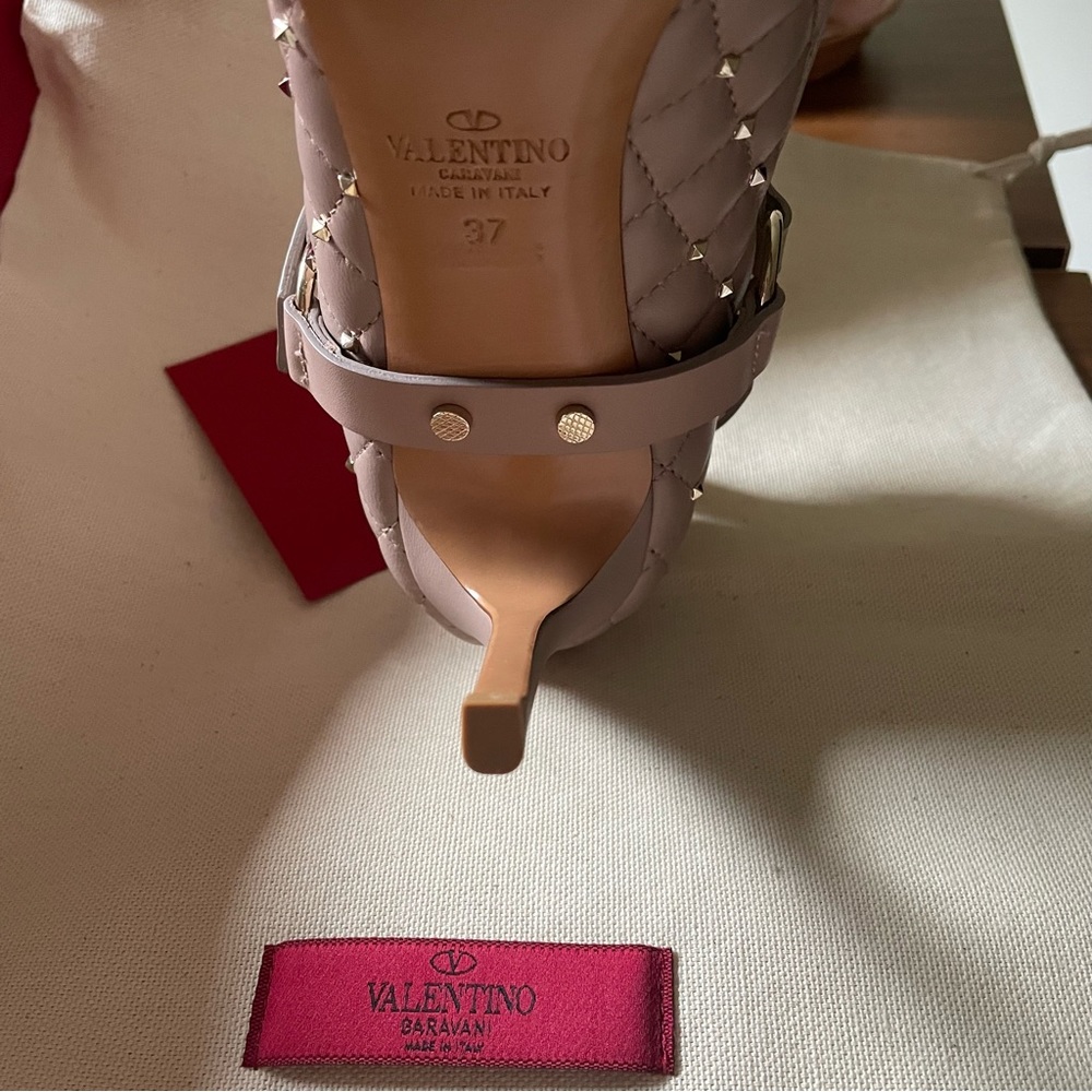 HOST PICK🌟Valentino Rockstud Mary Jane Heels💖 - Picture 10 of 12